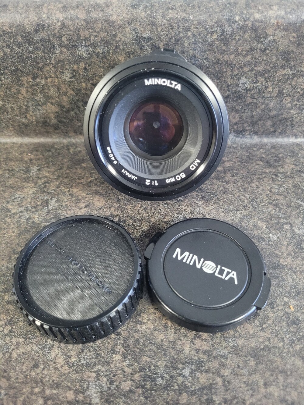 Minolta MD 50mm 1:2 F2 LENS